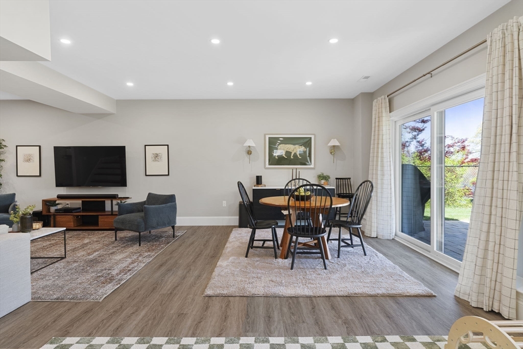 327 Prospect Hill Road Waltham, MA 02451 - Photo 29 of 41 Gallery Image 29