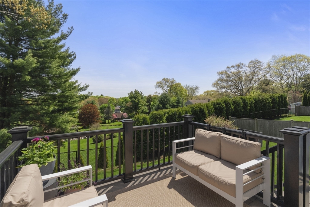 327 Prospect Hill Road Waltham, MA 02451 - Photo 31 of 41 Gallery Image 31