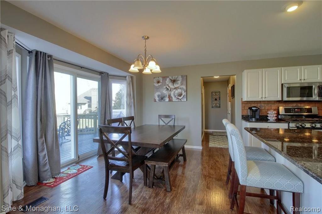52075 Lillian Road Chesterfield, MI 48047 - Photo 7 of 34