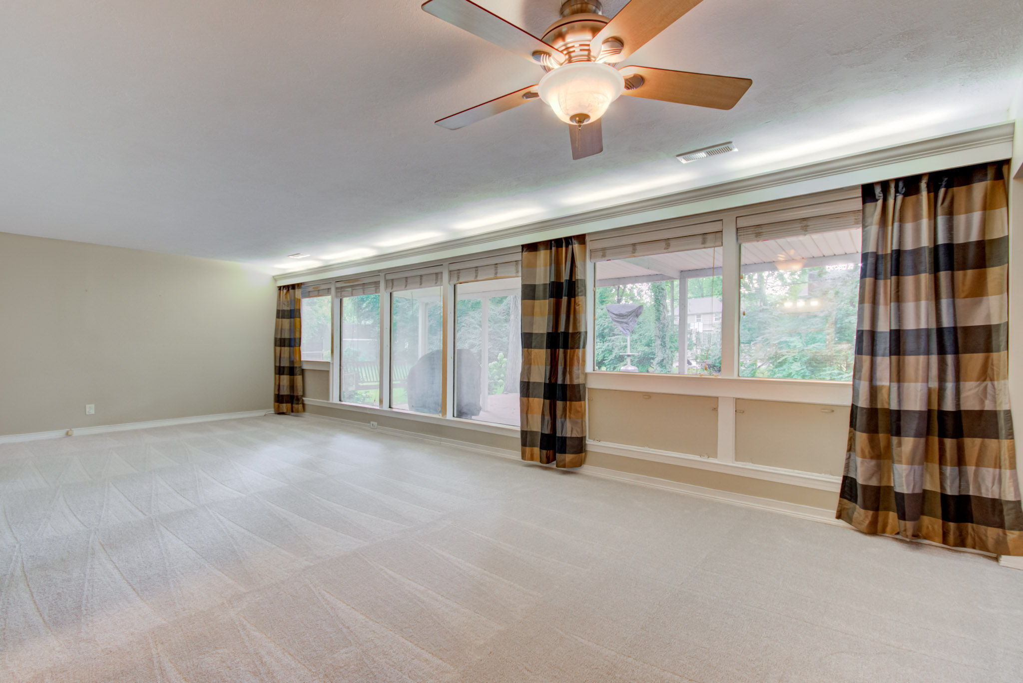 5872 Compton Street Indianapolis, IN 46220 - Photo 15 of 58