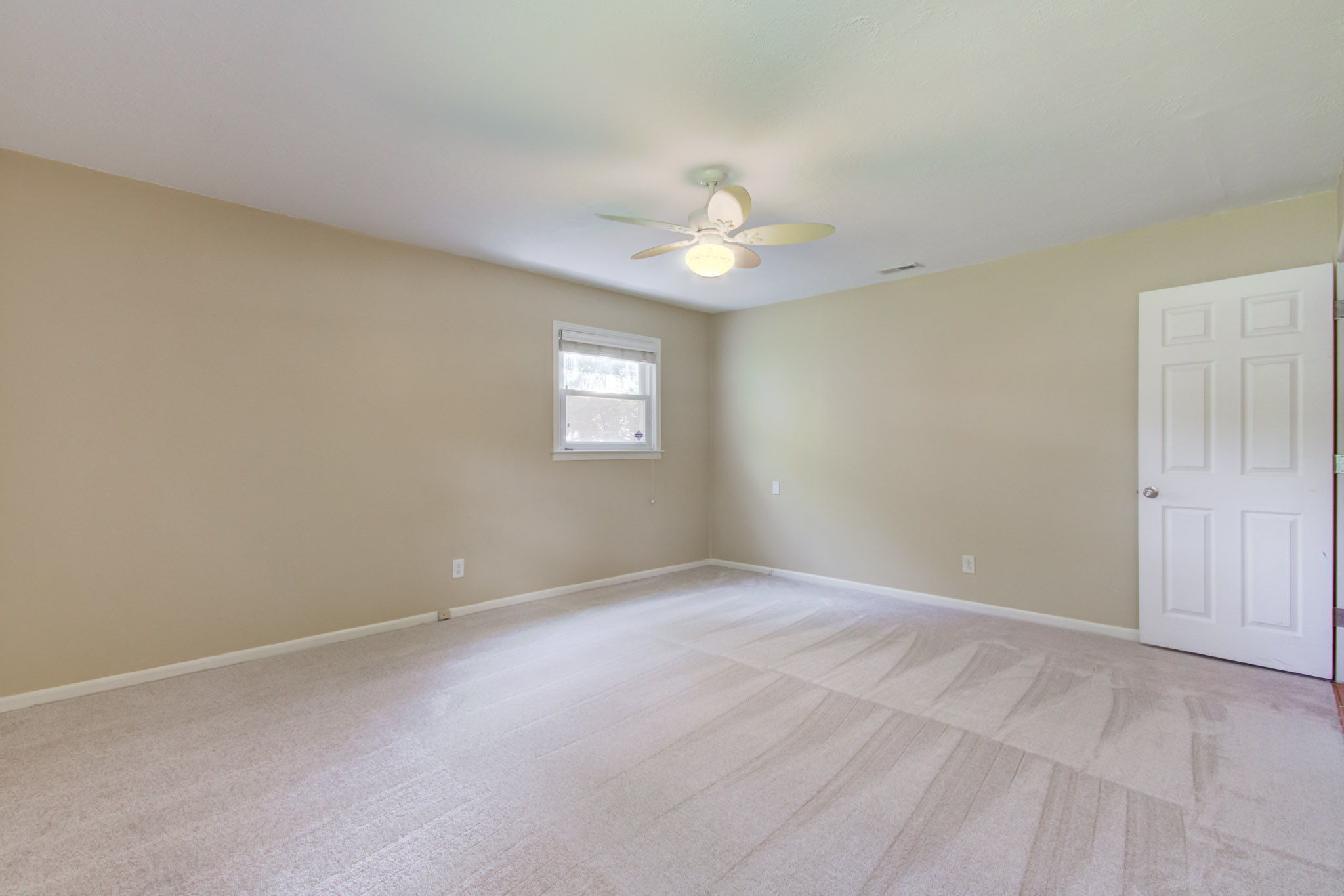 5872 Compton Street Indianapolis, IN 46220 - Photo 39 of 58