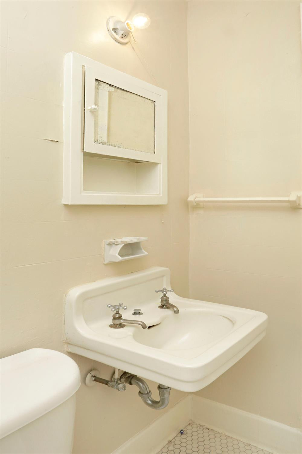 216 Sycamore Road Lexington, KY 40502 - Photo 16 of 23 Listing Photo