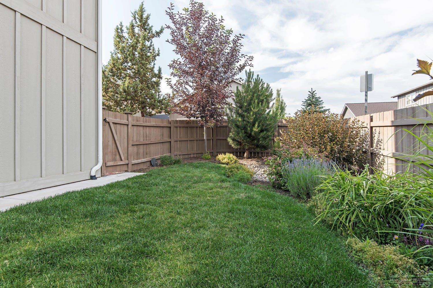 20330 Chase Road Bend, OR 97702 - Photo 21 of 23 Additional Photo