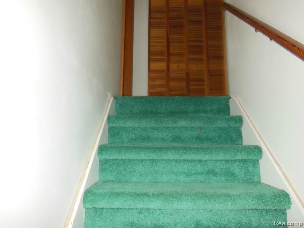 1166 Rambling Road Ypsilanti, MI 48198 - Photo 22 of 33 DSCN1970.jpg
