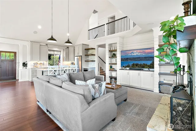 $1,399,950 | 4717 127th Avenue East, Edgewood, WA 98372