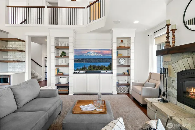 $1,399,950 | 4717 127th Avenue East, Edgewood, WA 98372