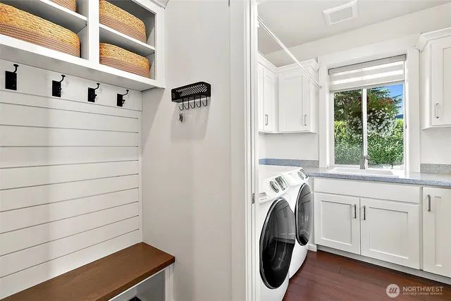 $1,399,950 | 4717 127th Avenue East, Edgewood, WA 98372