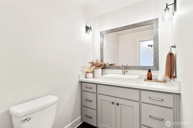 $1,399,950 | 4717 127th Avenue East, Edgewood, WA 98372