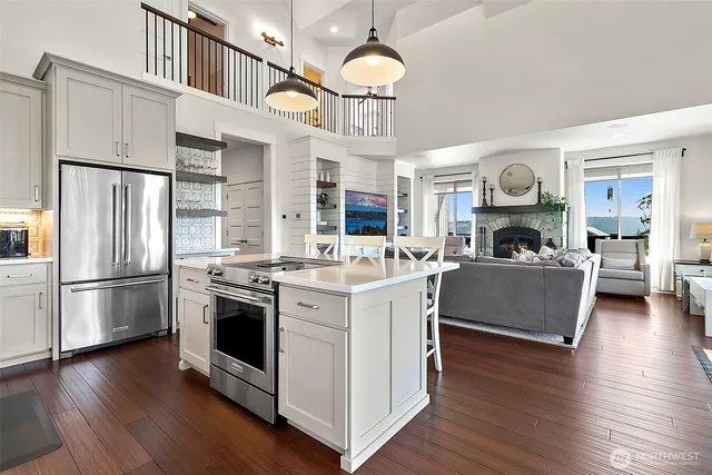 $1,399,950 | 4717 127th Avenue East, Edgewood, WA 98372