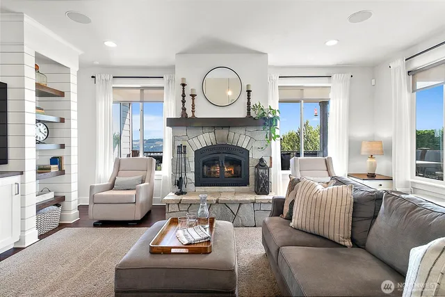 $1,399,950 | 4717 127th Avenue East, Edgewood, WA 98372