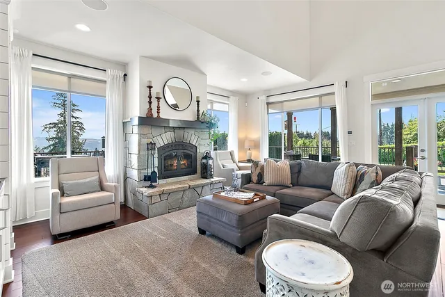 $1,399,950 | 4717 127th Avenue East, Edgewood, WA 98372