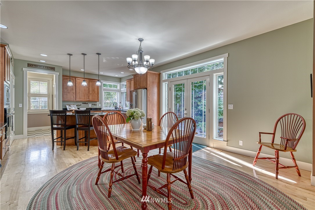 4504 Dyes Inlet Road Northwest Bremerton, WA 98312 - Photo 12 of 40 Gallery Image 12