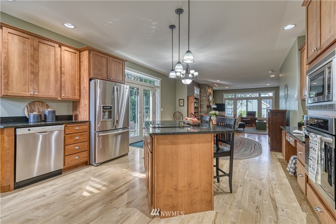 4504 Dyes Inlet Road Northwest Bremerton, WA 98312 - Photo 18 of 40 Gallery Image 18