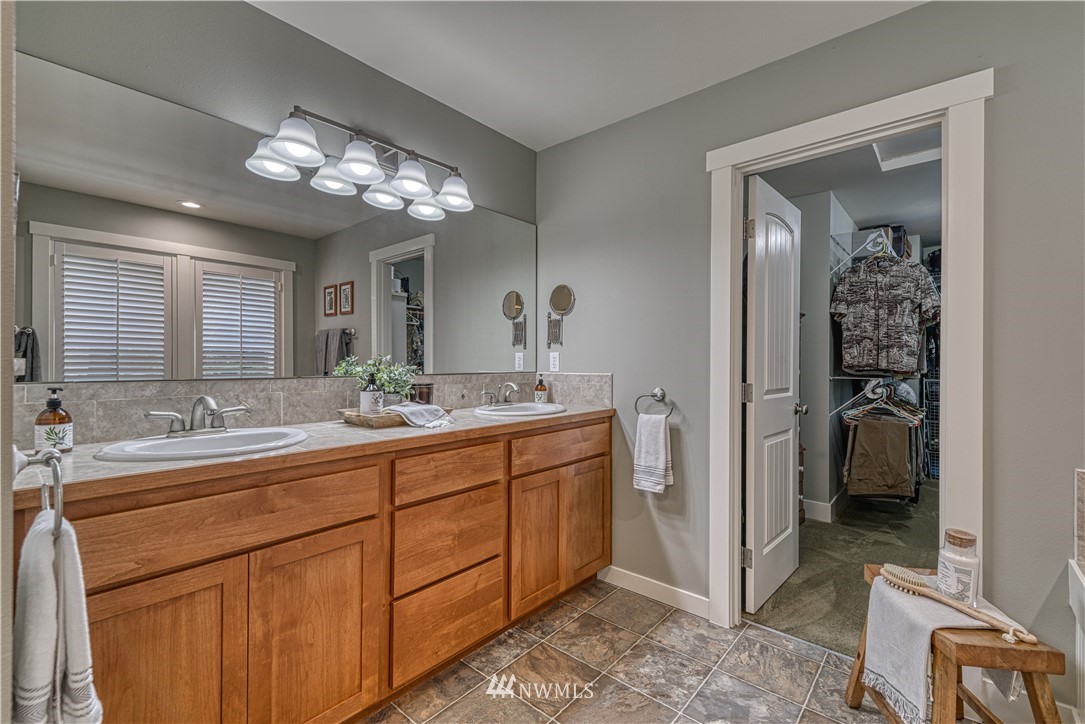 4504 Dyes Inlet Road Northwest Bremerton, WA 98312 - Photo 24 of 40 Gallery Image 24