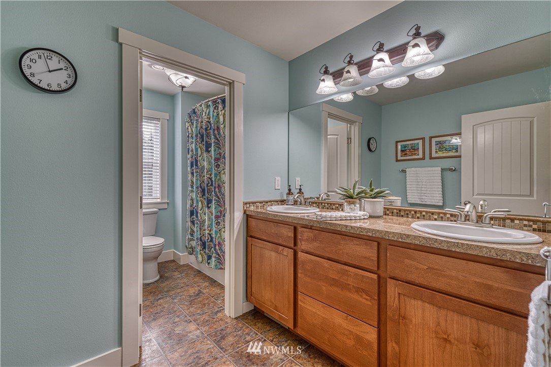 4504 Dyes Inlet Road Northwest Bremerton, WA 98312 - Photo 30 of 40 Gallery Image 30