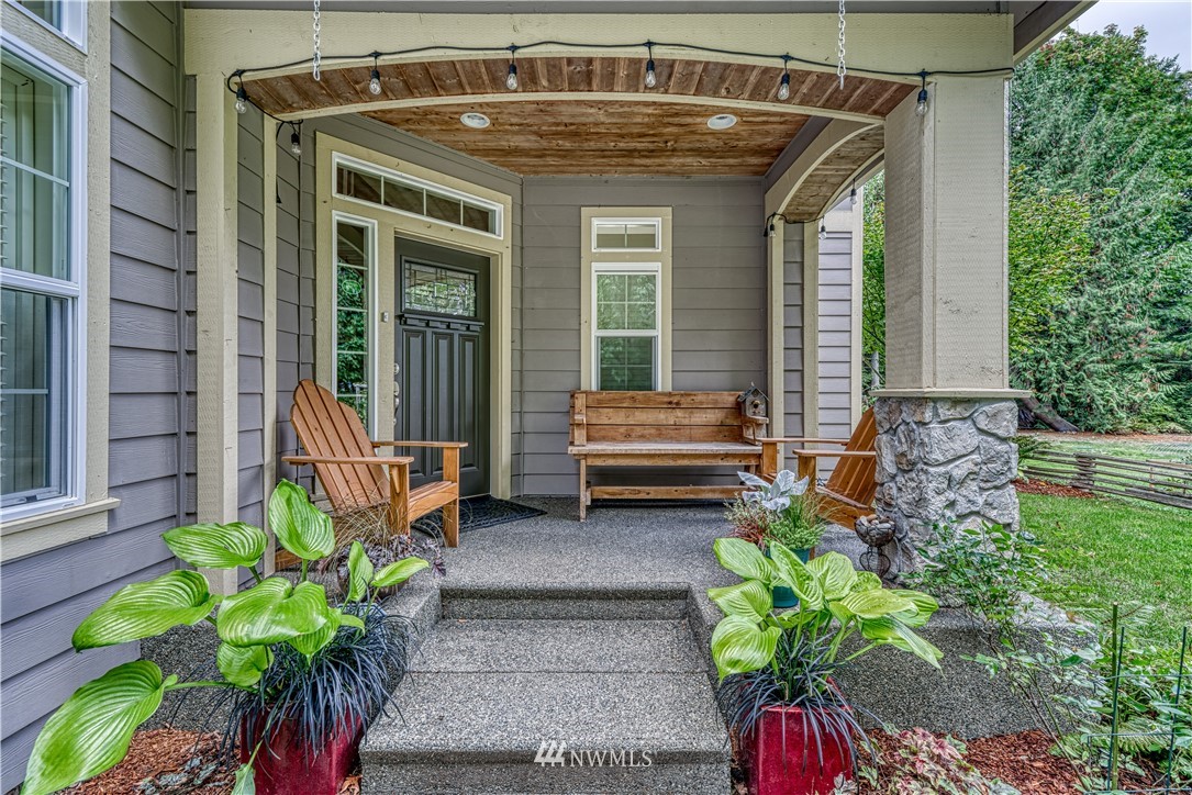 4504 Dyes Inlet Road Northwest Bremerton, WA 98312 - Photo 4 of 40 Gallery Image 4