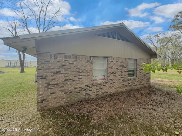 $118,000 | 205 Summers Street, Walnut Grove, MS 39189