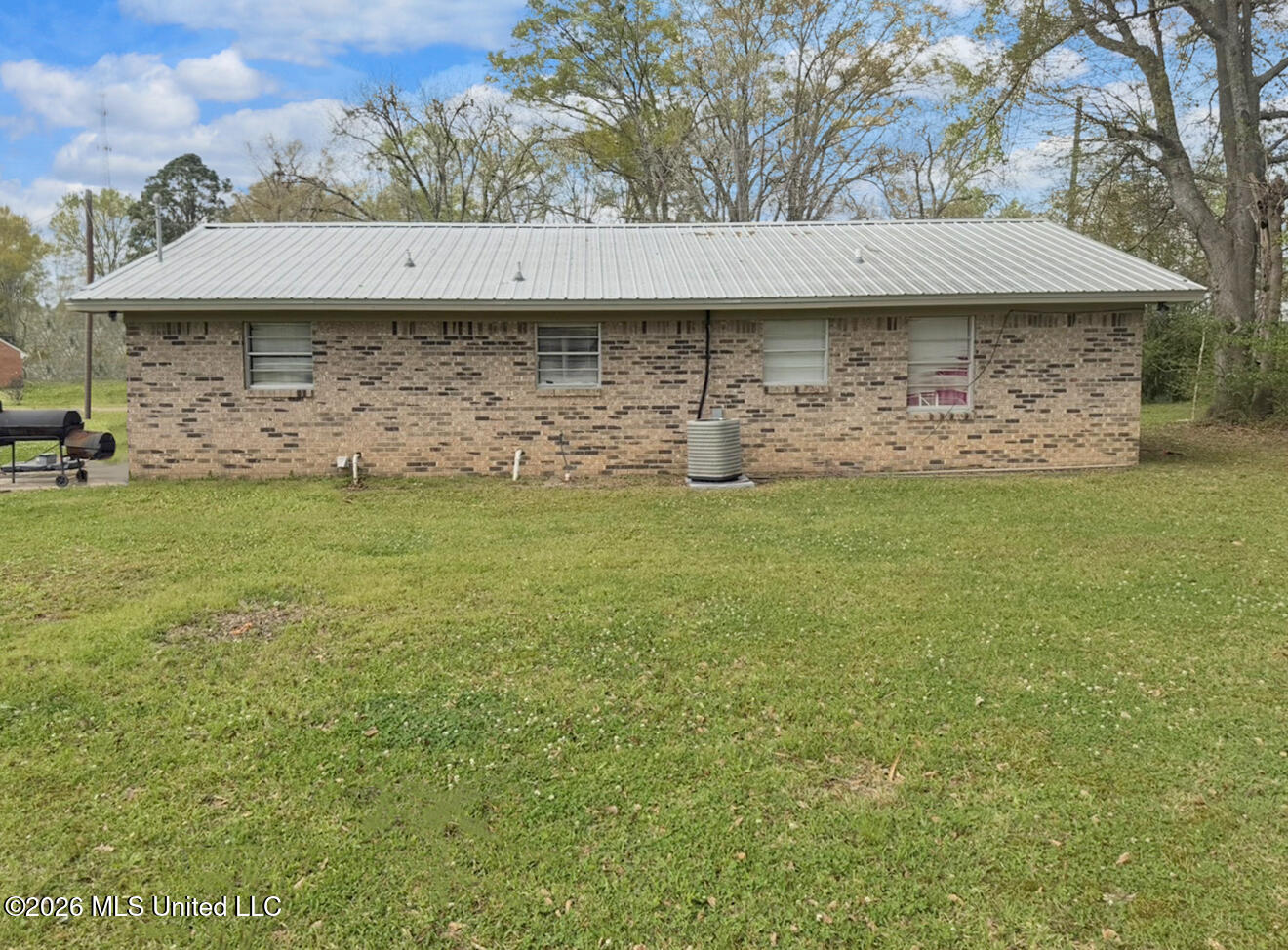 205 Summers Street Walnut Grove, MS 39189 - Photo 9 of 15 IMG_1519