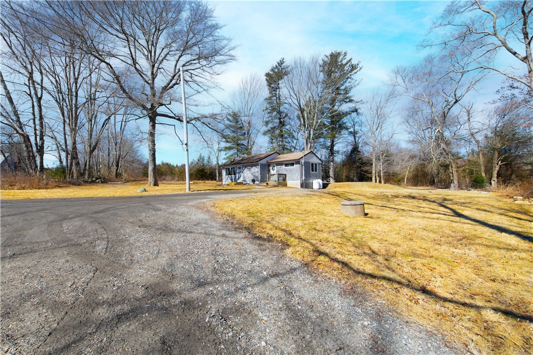 504 Waterman Hill Road Coventry, RI 02827 - Photo 4 of 38