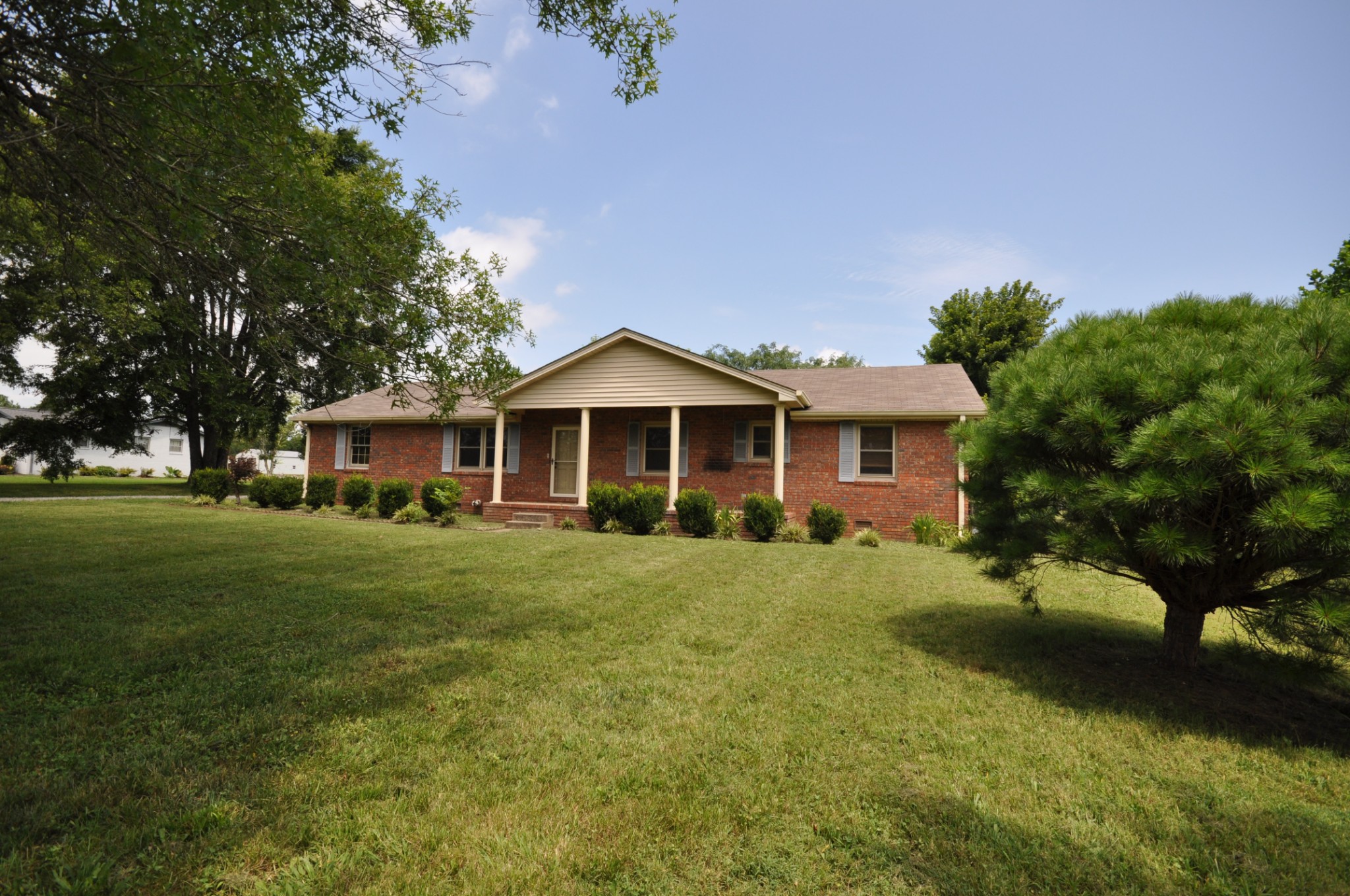 922 Rome Pike Lebanon, TN 37087 - Photo 4 of 36 Gallery Image 4