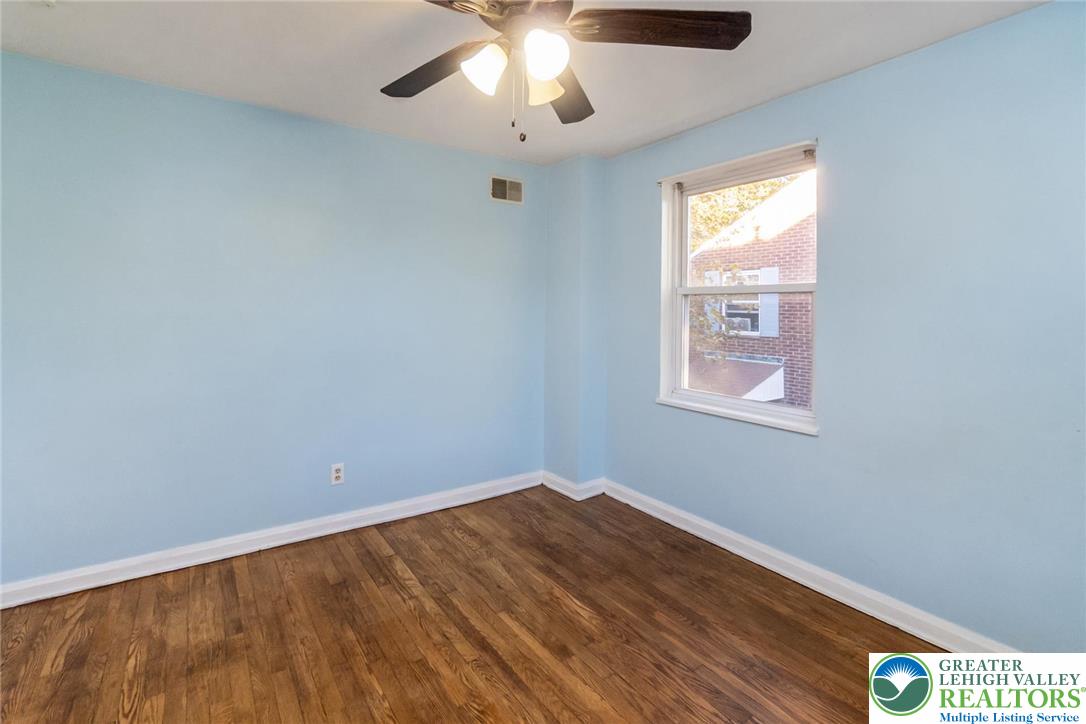 240 Palmer Street Easton, PA 18042 - Photo 33 of 37 a view of a room with a large window