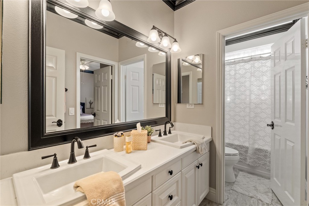 2440 Highwood Road Orange, CA 92867 - Photo 33 of 53 Jack & Jill Bathroom