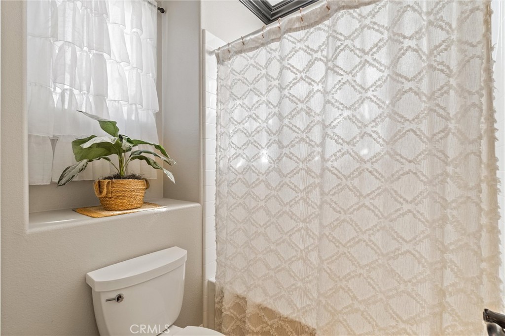 2440 Highwood Road Orange, CA 92867 - Photo 34 of 53