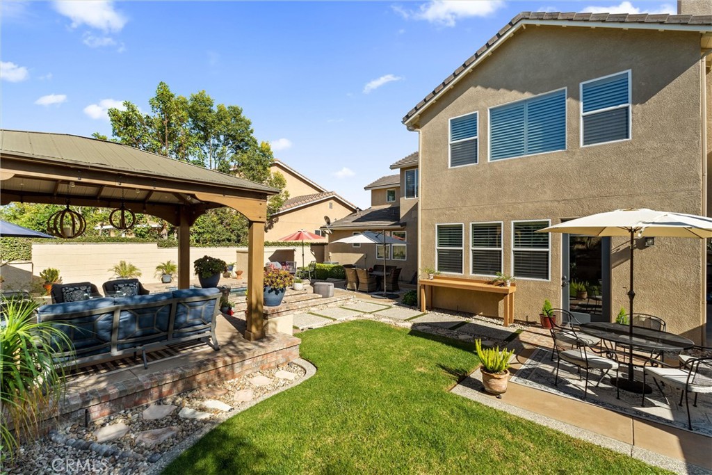 2440 Highwood Road Orange, CA 92867 - Photo 51 of 53 a view of a backyard with sitting area
