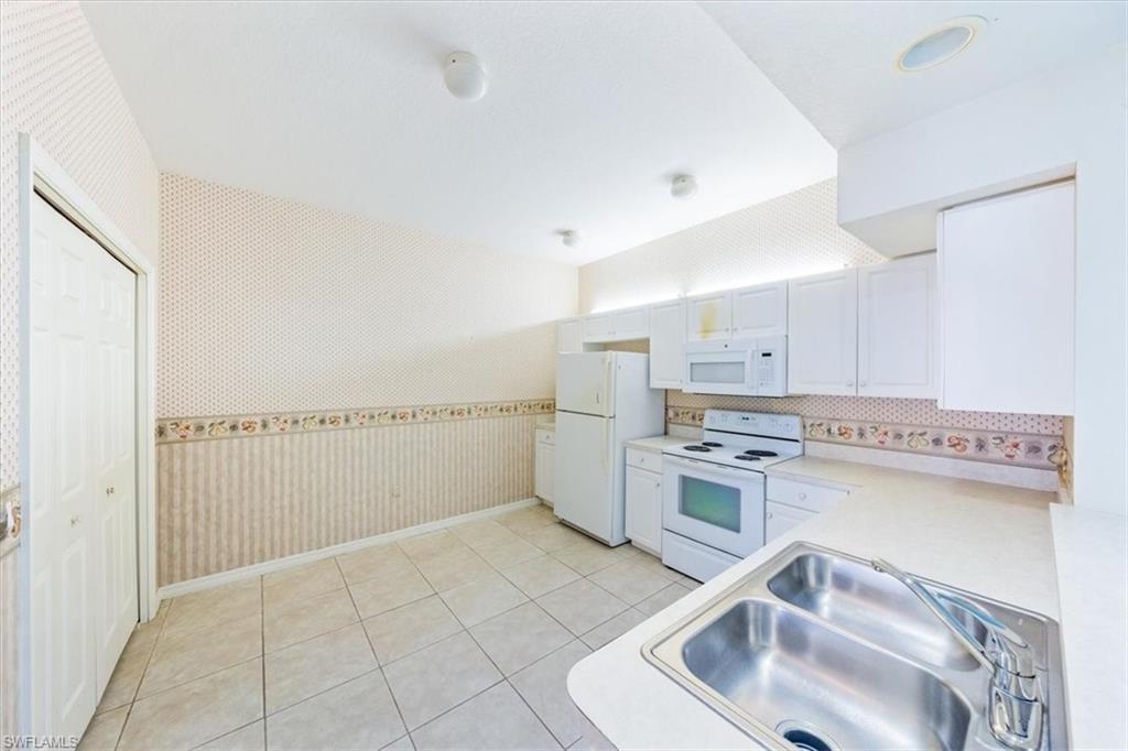 331 Dover Place, Unit G103 Naples, FL 34104 - Photo 5 of 20