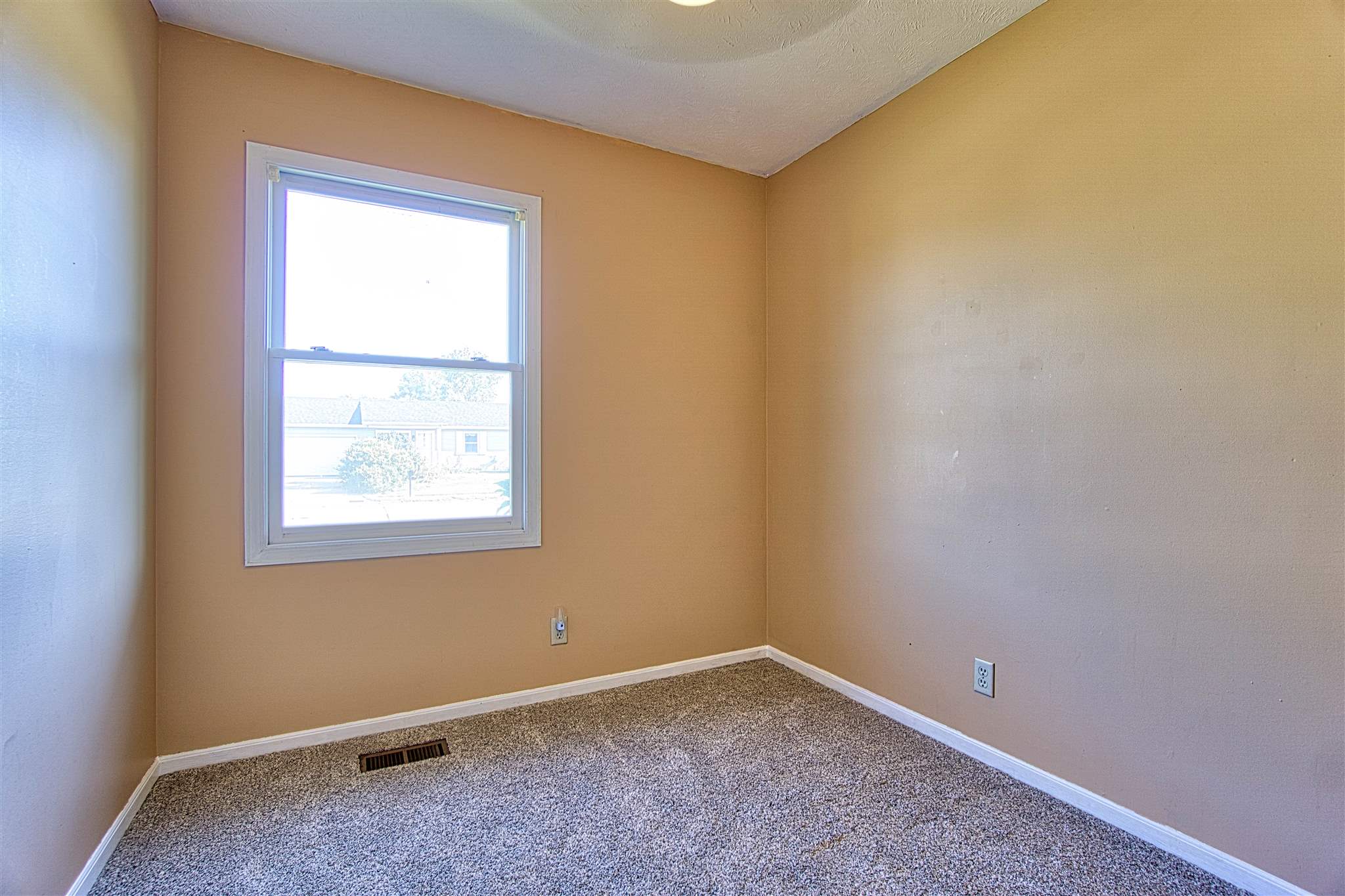 6037 Summit Pointe Way Newburgh, IN 47630 - Photo 8 of 20 Gallery Image 8