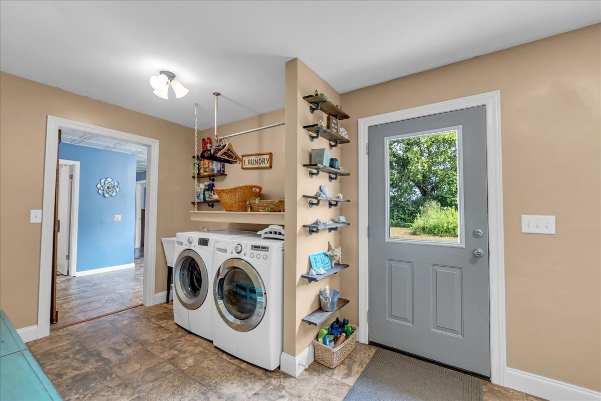 413 Walden Ridge Road Manchester, TN 37355 - Photo 46 of 71 a utility room with dryer and washer