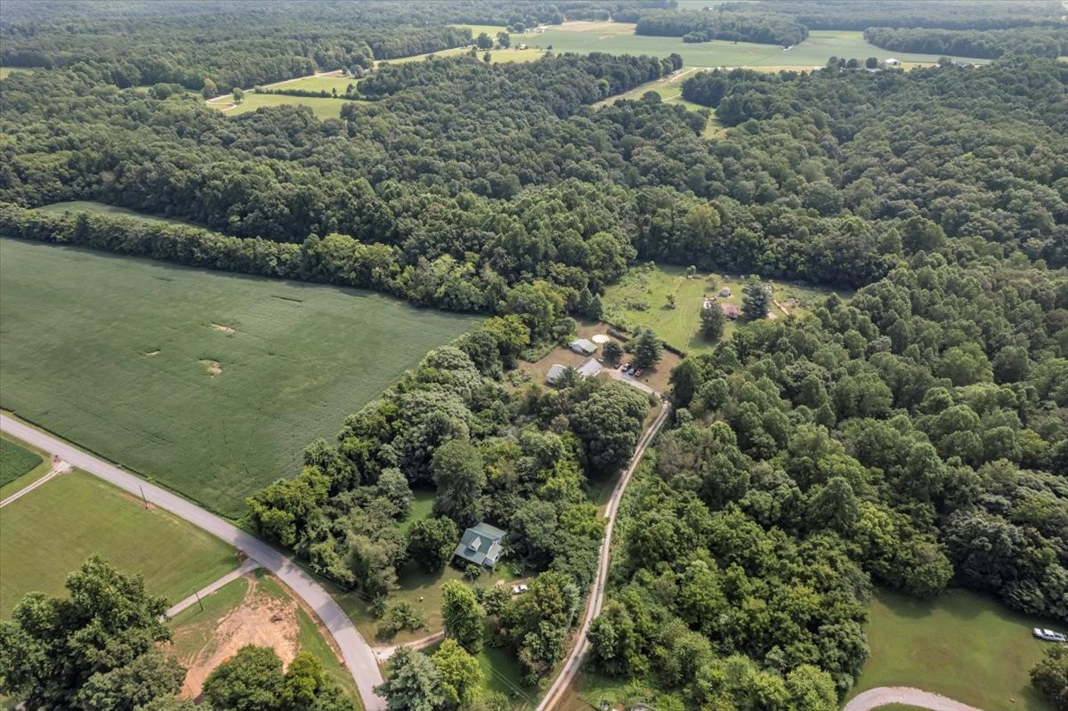 413 Walden Ridge Road Manchester, TN 37355 - Photo 69 of 71 an aerial view of residential house with outdoor space and trees around