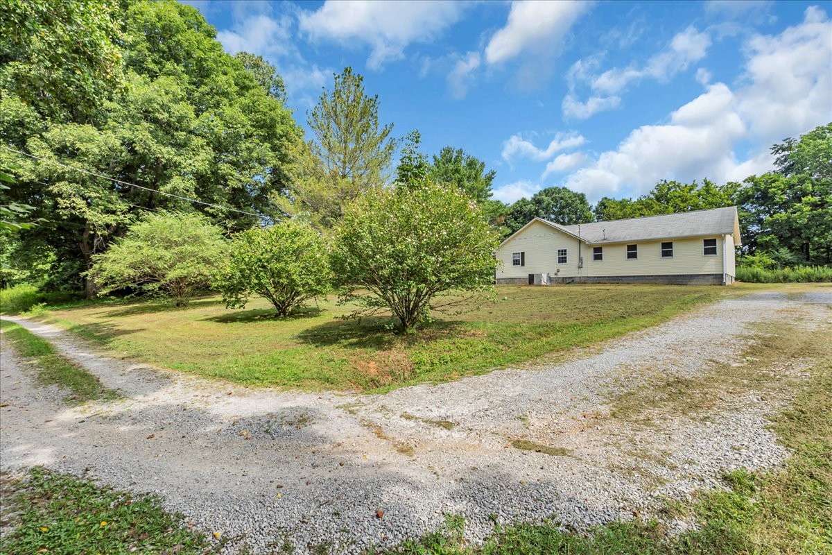 413 Walden Ridge Road Manchester, TN 37355 - Photo 8 of 71