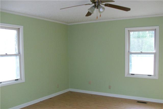 328 Hooper Road Smithville, TN 37166 - Photo 8 of 17 Gallery Image 8