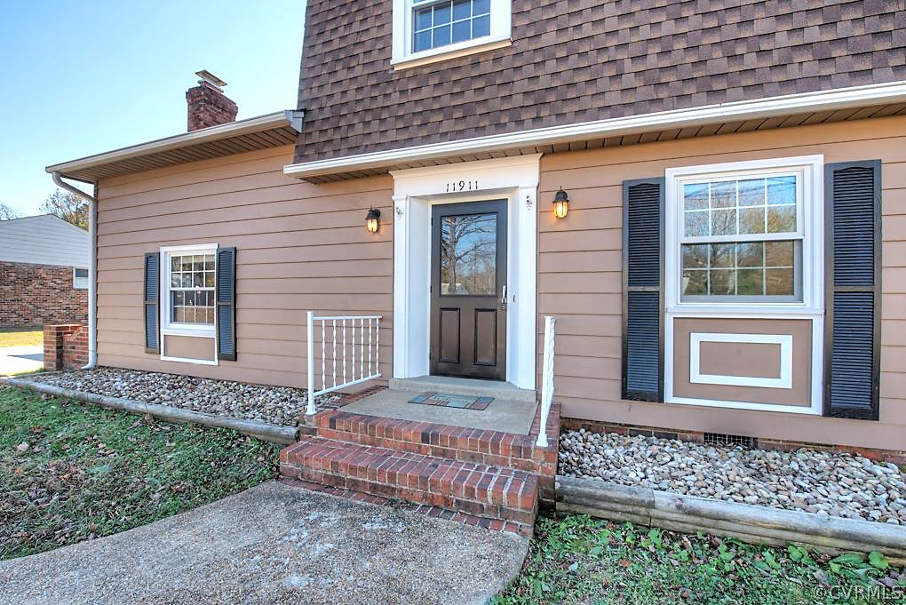 11911 Old Buckingham Road Midlothian, VA 23113 - Photo 4 of 44 Gallery Image 4