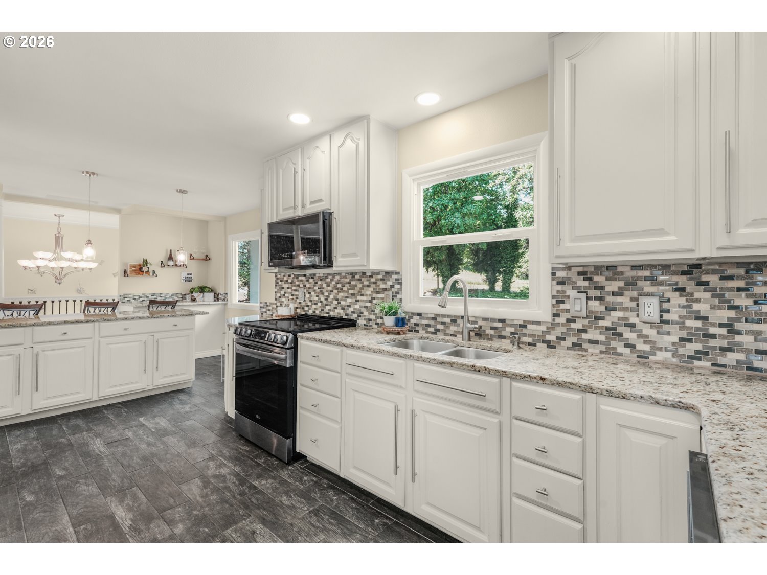 4575 Eagle Crest Road Northwest Salem, OR 97304 - Photo 10 of 45