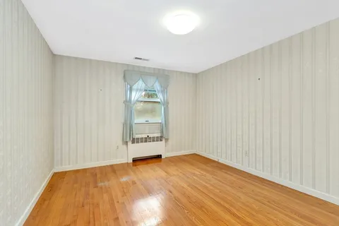 $950,000 | 24 Dunelm Road, Bedford, MA 01730