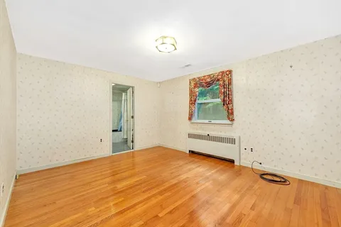 $950,000 | 24 Dunelm Road, Bedford, MA 01730