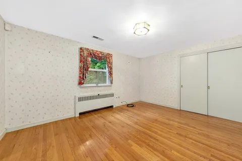 $950,000 | 24 Dunelm Road, Bedford, MA 01730