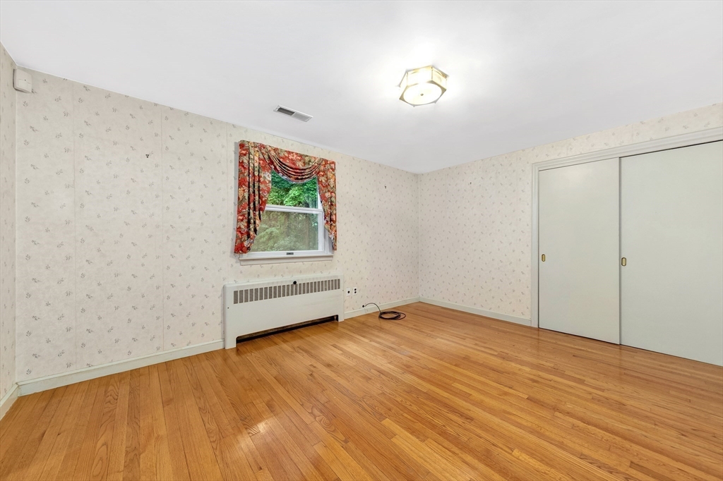 24 Dunelm Road Bedford, MA 01730 - Photo 21 of 31