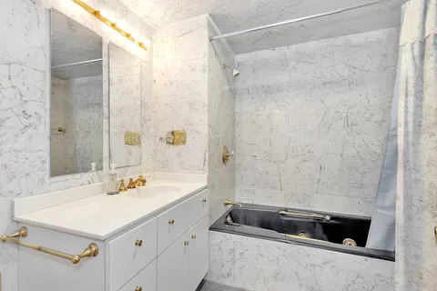 $950,000 | 24 Dunelm Road, Bedford, MA 01730