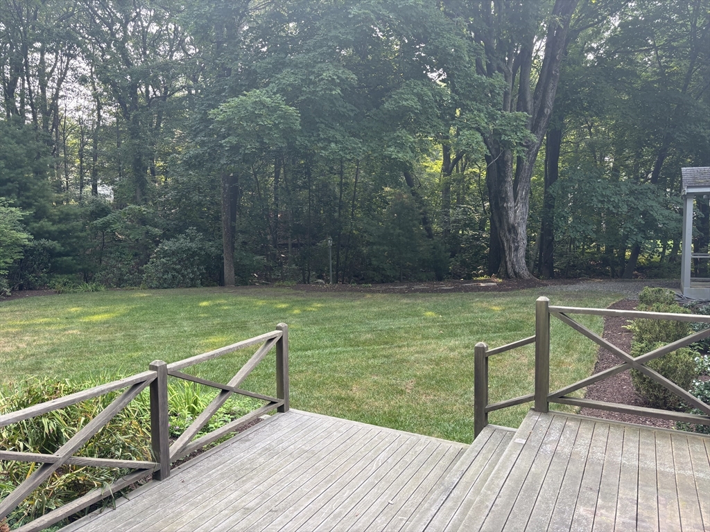 24 Dunelm Road Bedford, MA 01730 - Photo 28 of 31