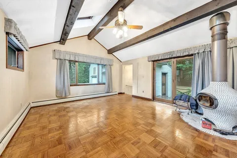 $950,000 | 24 Dunelm Road, Bedford, MA 01730