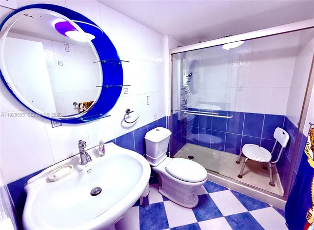 $2,600 | 1833 South Ocean Drive, Unit 1807, Hallandale Beach, FL 33009