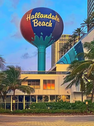 $2,600 | 1833 South Ocean Drive, Unit 1807, Hallandale Beach, FL 33009