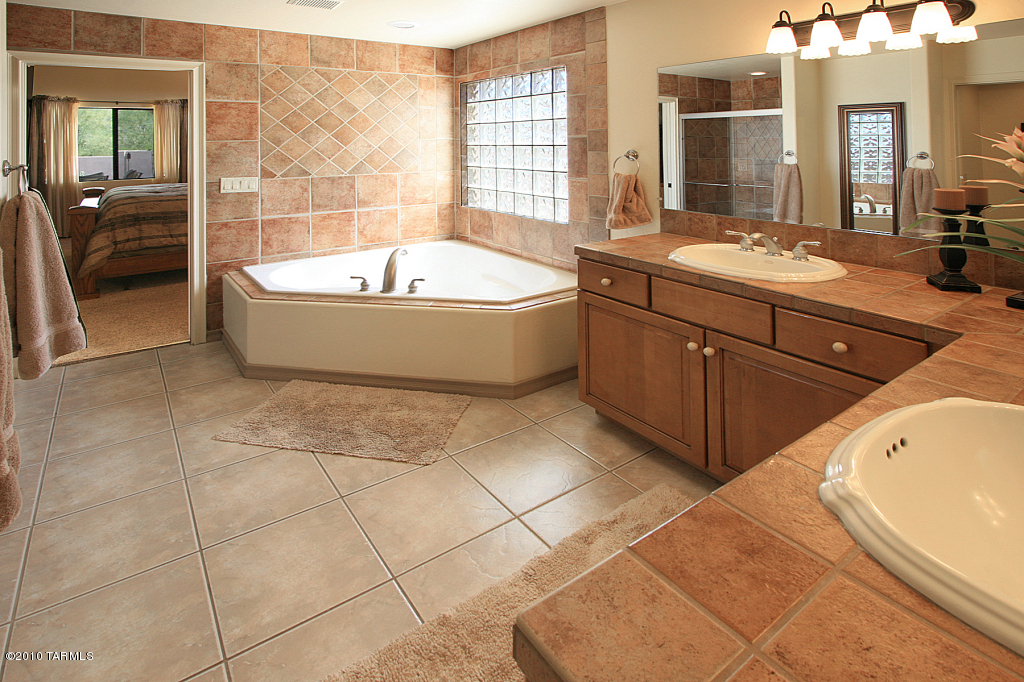 12031 North Copper Spring Trail Tucson, AZ 85755 - Photo 26 of 36