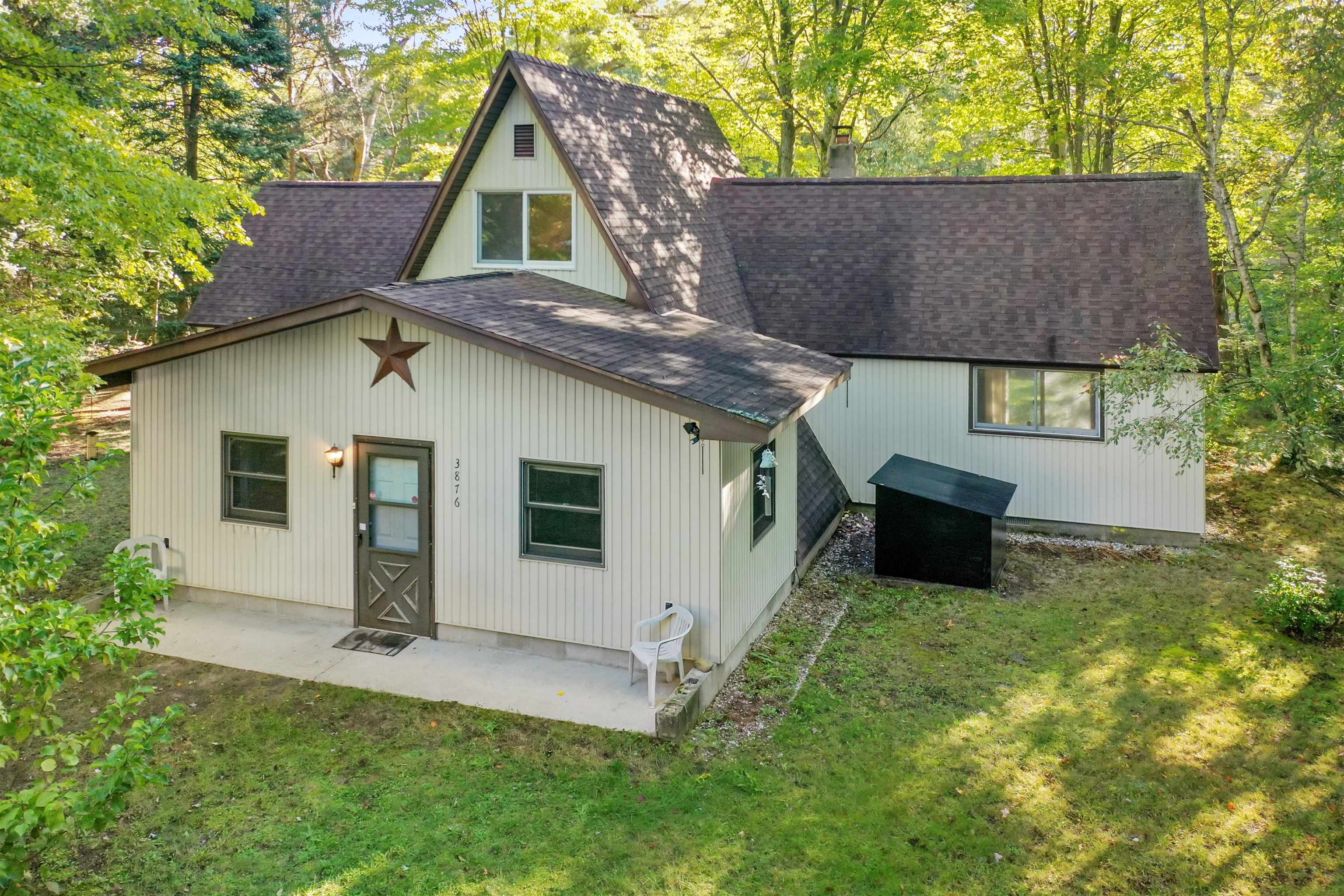 3876 South Lachance Rd Lake Lake City, MI 49651 - Photo 7 of 33