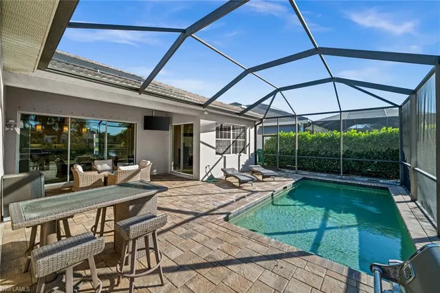 $1,375,000 | 6821 Il Regalo Circle, Naples, FL 34109