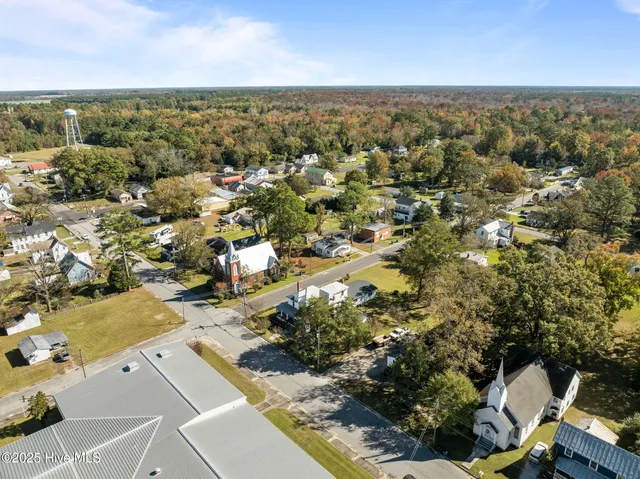 $210,000 | 201 6th Street, Creswell, NC 27928