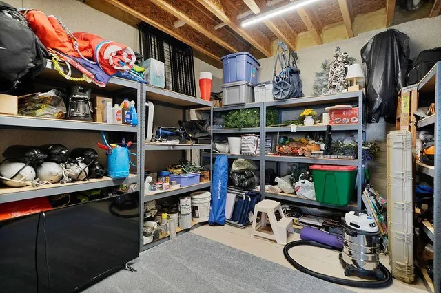 $759,900 | 8006 South Potawatomi Court, Newaygo, MI 49337